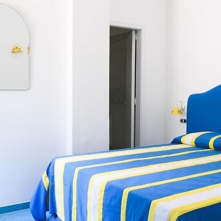 カプリ Parco Augusto Bed & Breakfast エクステリア 写真
