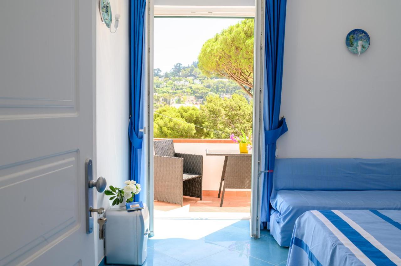カプリ Parco Augusto Bed & Breakfast エクステリア 写真